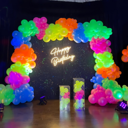 GLOBO PARTY TIME 9" SURTIDO FLÙO *25U